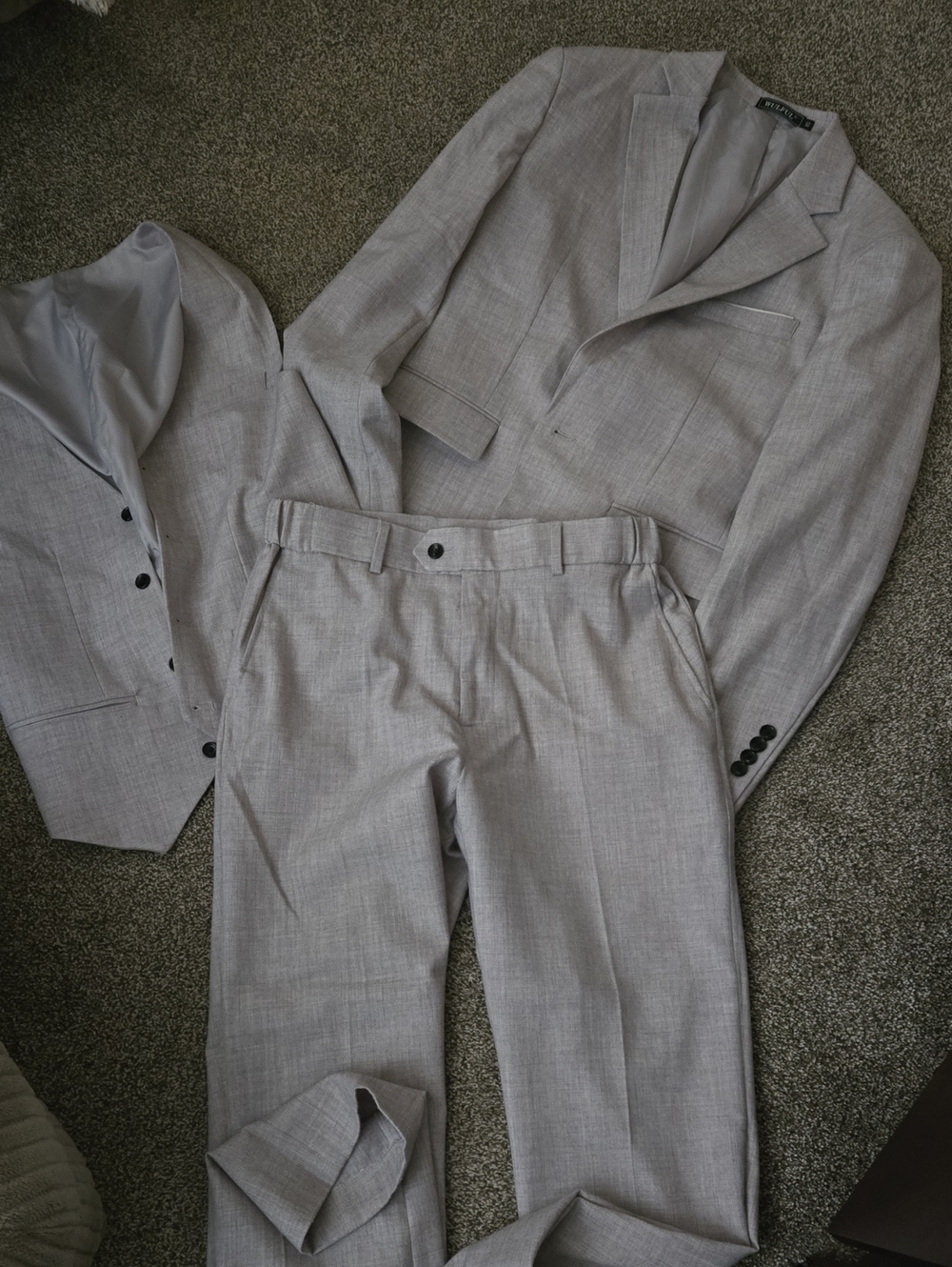 Light Gray Men's Three-Piece Suit XS